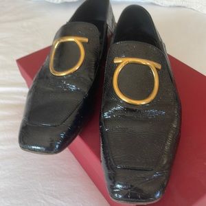 Ferragamo loafers woman size 7 in box